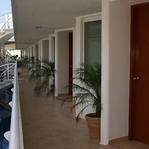 Suites Moon River Apartment
